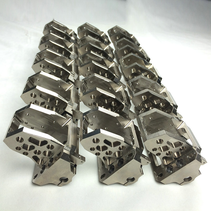 CNC小批量加工护理机器人底座结构件